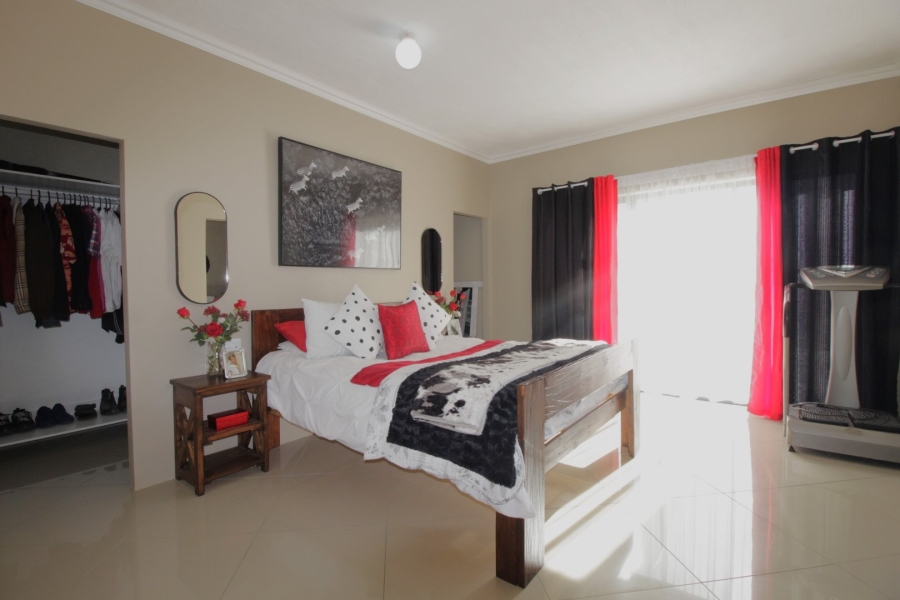 3 Bedroom Property for Sale in Wavecrest Eastern Cape